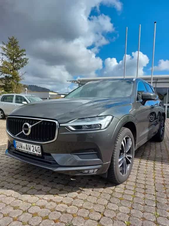 Volvo XC60 Momentum Pro 2WD+8FACH.V.Historie 07/2020-photo-0