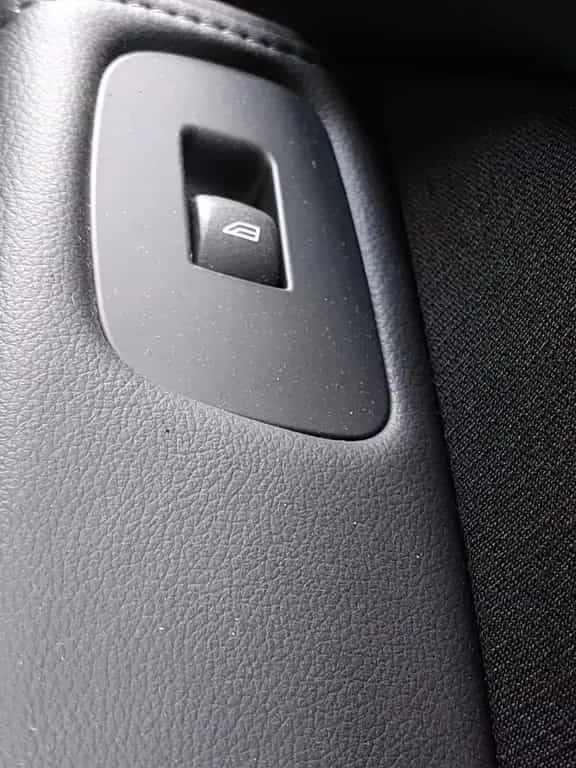 Volvo XC60 Momentum Pro 2WD+8FACH.V.Historie 07/2020-photo-19