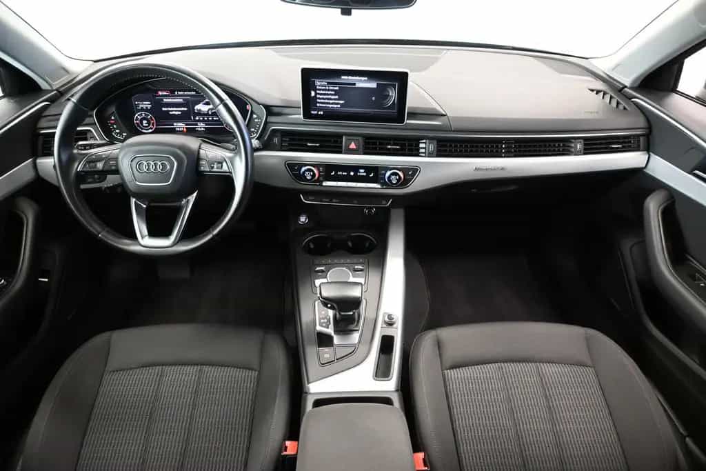 Audi A4 quattro*LED*ST-HEIZ*AHK*VIRTUAL*KEYLESS*B&O 08/2016-photo-11
