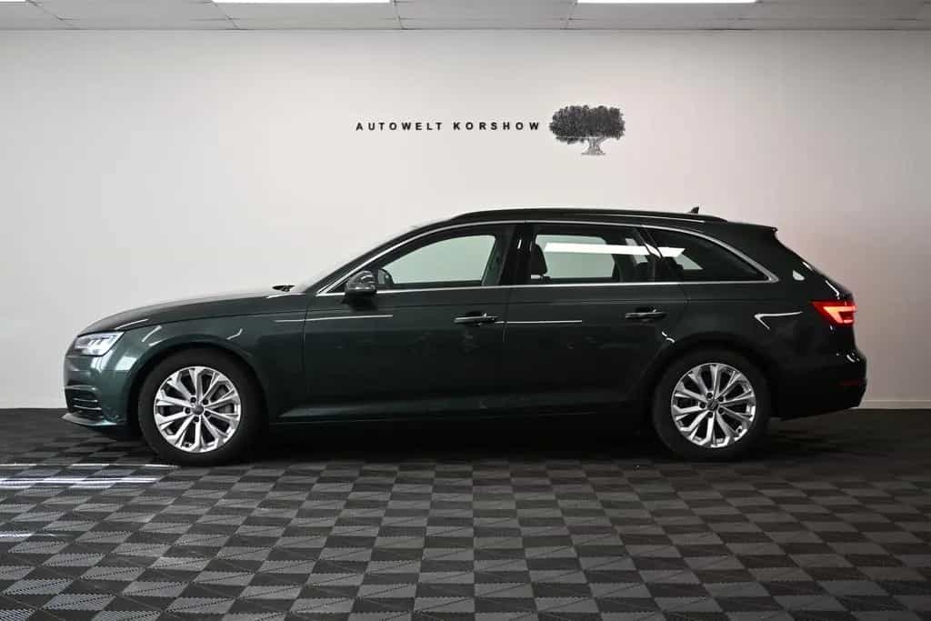 Audi A4 quattro*LED*ST-HEIZ*AHK*VIRTUAL*KEYLESS*B&O 08/2016-photo-6