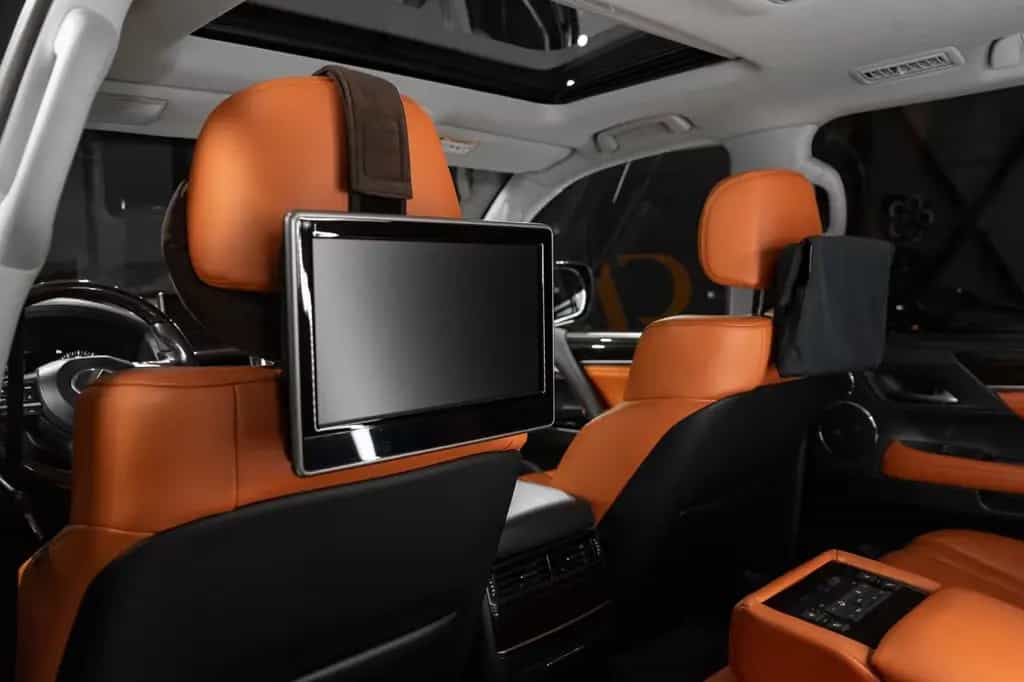 Lexus LX 570 07/2017-photo-12