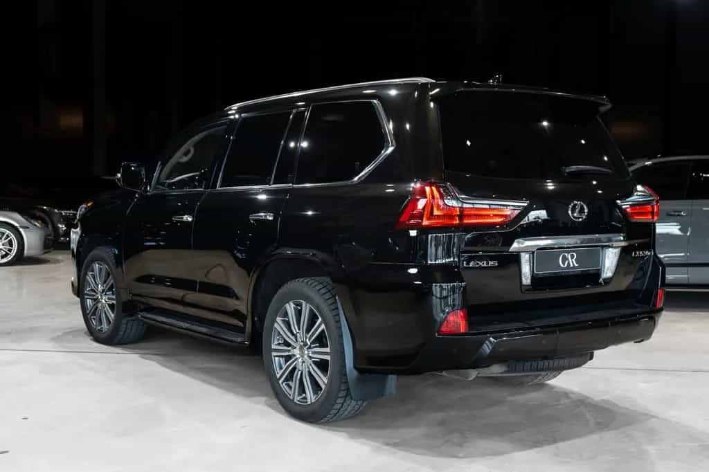 Lexus LX 570 07/2017-photo-5