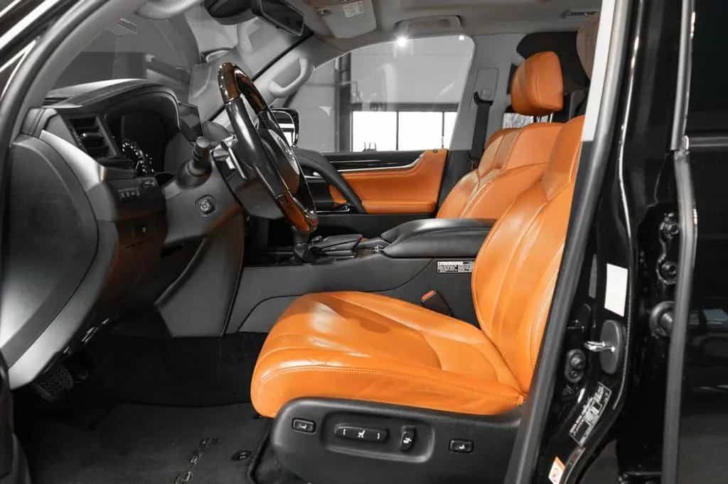Lexus LX 570 07/2017-photo-7