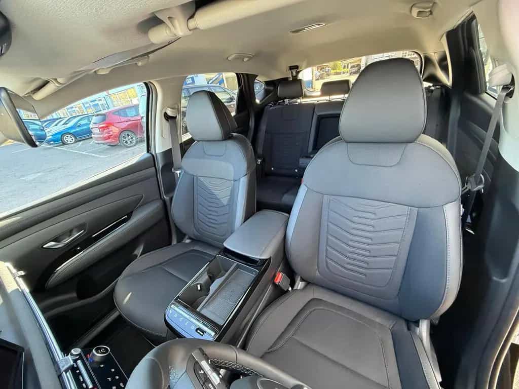 Hyundai TUCSON 1.6 T-GDI KAT 01/2026-photo-10