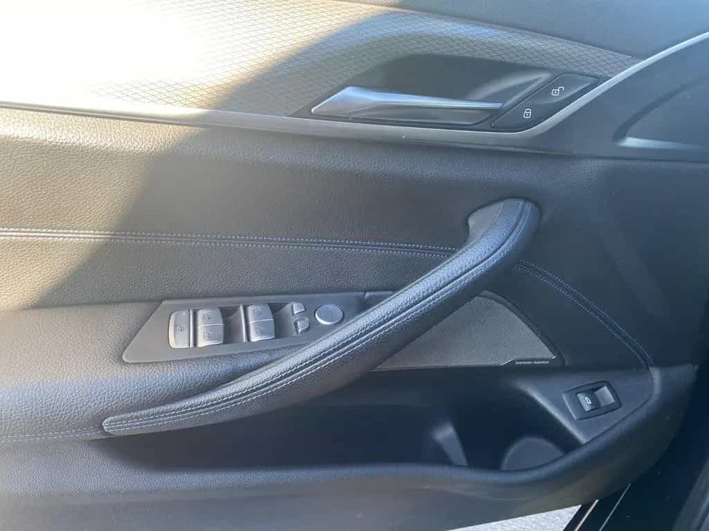 BMW 5 Series 530 5 Touring 530 d xDrive M Sport 03/2020-photo-13