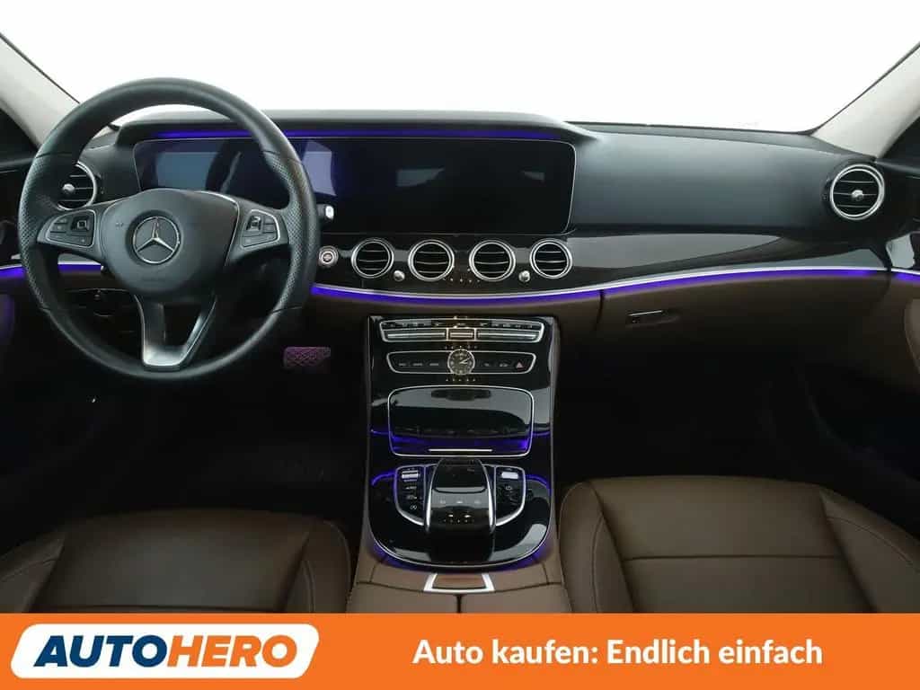 Mercedes-Benz E-Class E 250 Avantgarde Aut.*NAVI*HEAD-UP*LED* 05/2017-photo-11