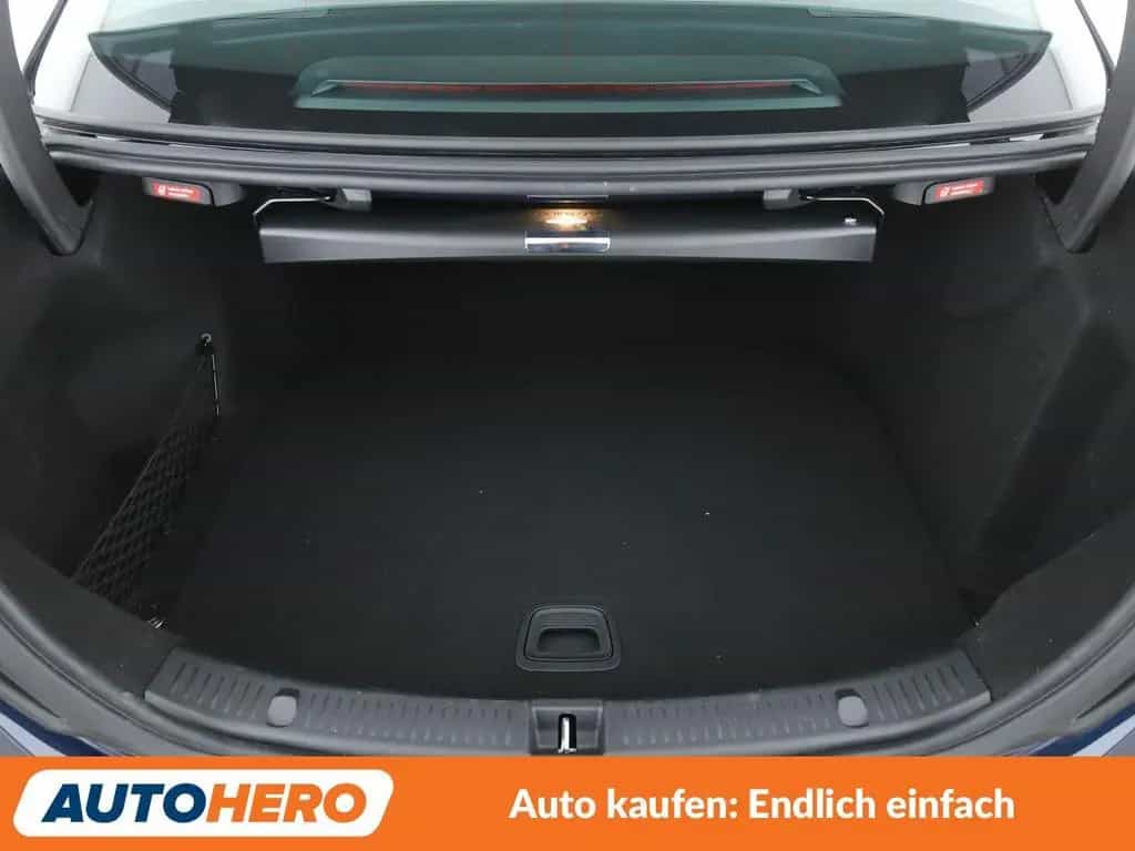 Mercedes-Benz E-Class E 250 Avantgarde Aut.*NAVI*HEAD-UP*LED* 05/2017-photo-17