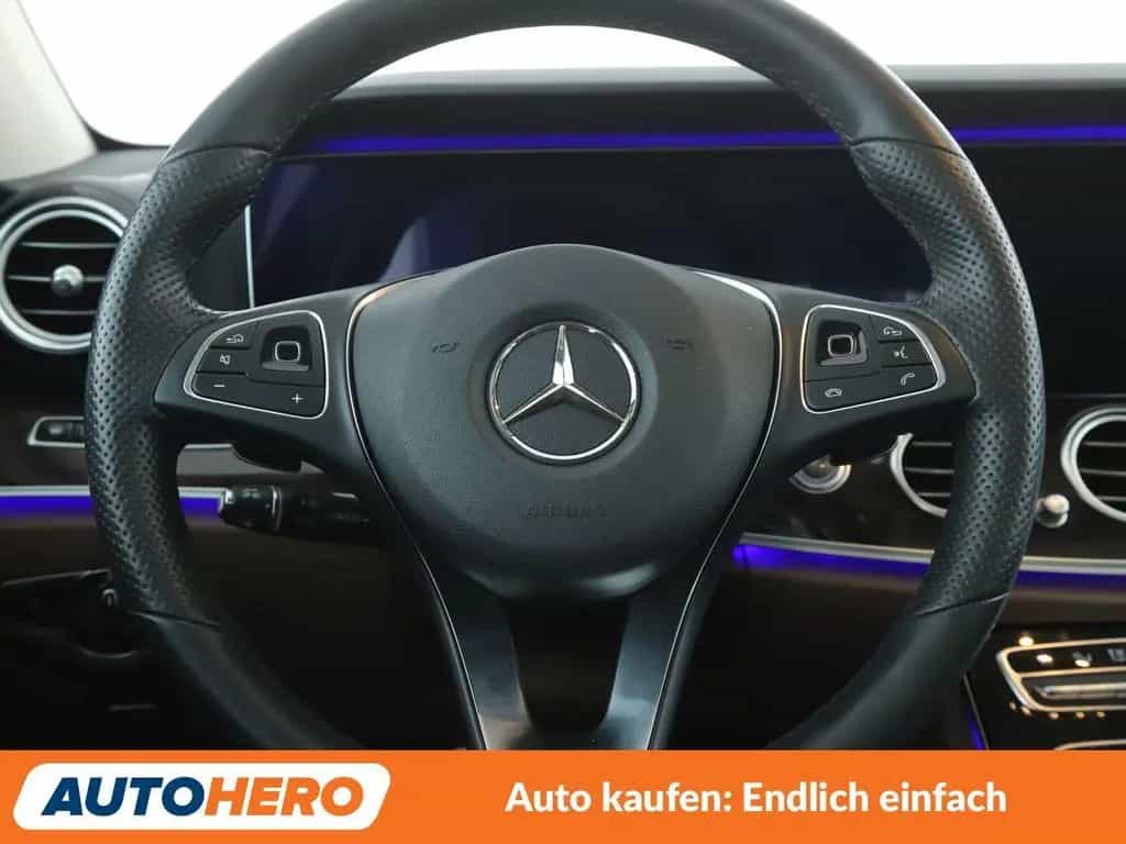 Mercedes-Benz E-Class E 250 Avantgarde Aut.*NAVI*HEAD-UP*LED* 05/2017-photo-18