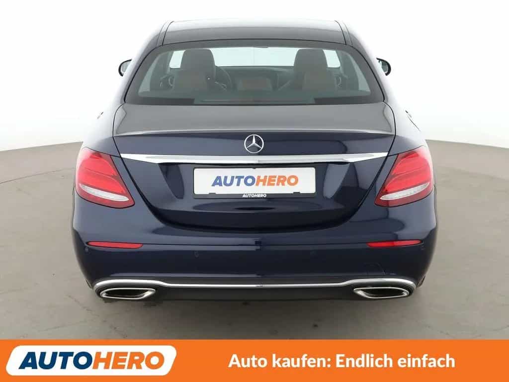 Mercedes-Benz E-Class E 250 Avantgarde Aut.*NAVI*HEAD-UP*LED* 05/2017-photo-4