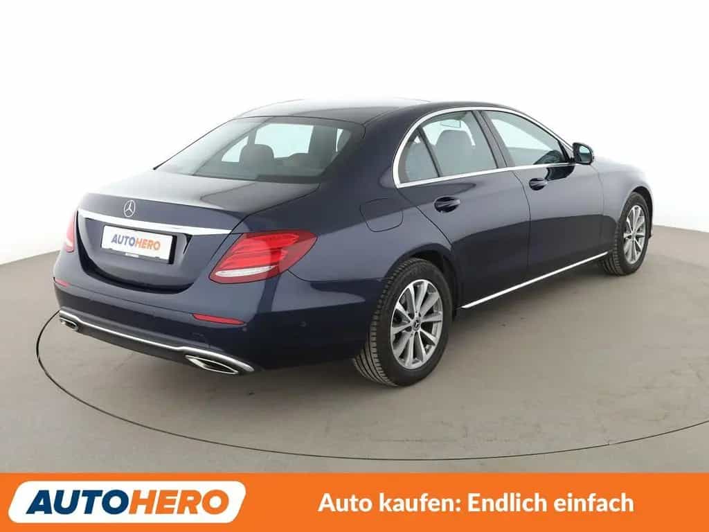Mercedes-Benz E-Class E 250 Avantgarde Aut.*NAVI*HEAD-UP*LED* 05/2017-photo-5