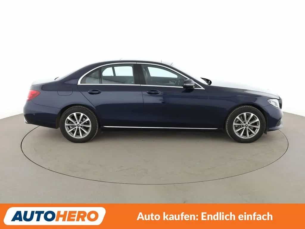 Mercedes-Benz E-Class E 250 Avantgarde Aut.*NAVI*HEAD-UP*LED* 05/2017-photo-6