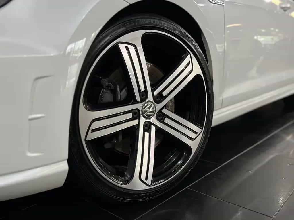 Volkswagen Golf VII R*DSG*Pano*DCC*DYNAUDIO*KeyGo*Kamera* 04/2016-photo-9