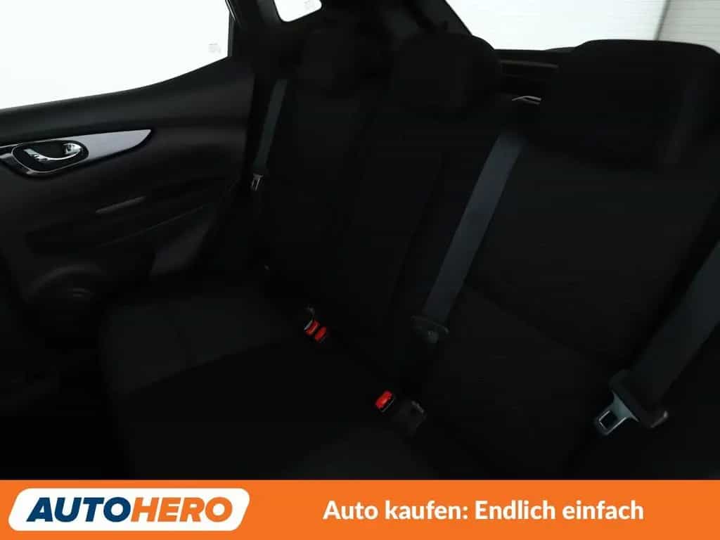 Nissan Qashqai 1.6 dCi N-Connecta Aut.*NAV*TEMP*360CAM* 04/2017-photo-13