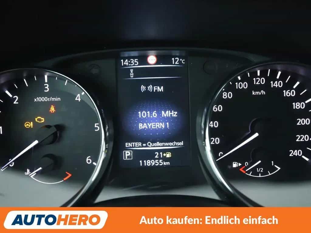 Nissan Qashqai 1.6 dCi N-Connecta Aut.*NAV*TEMP*360CAM* 04/2017-photo-19