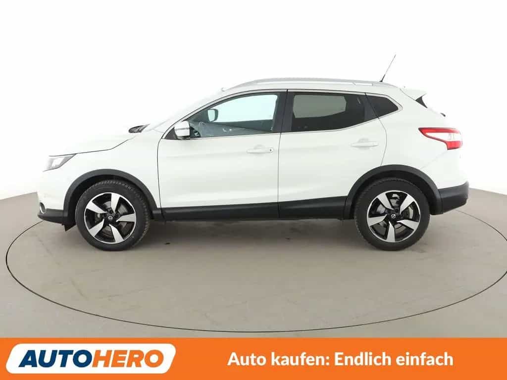 Nissan Qashqai 1.6 dCi N-Connecta Aut.*NAV*TEMP*360CAM* 04/2017-photo-2