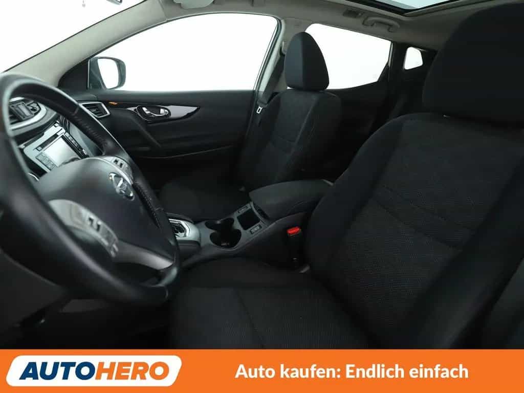 Nissan Qashqai 1.6 dCi N-Connecta Aut.*NAV*TEMP*360CAM* 04/2017-photo-9