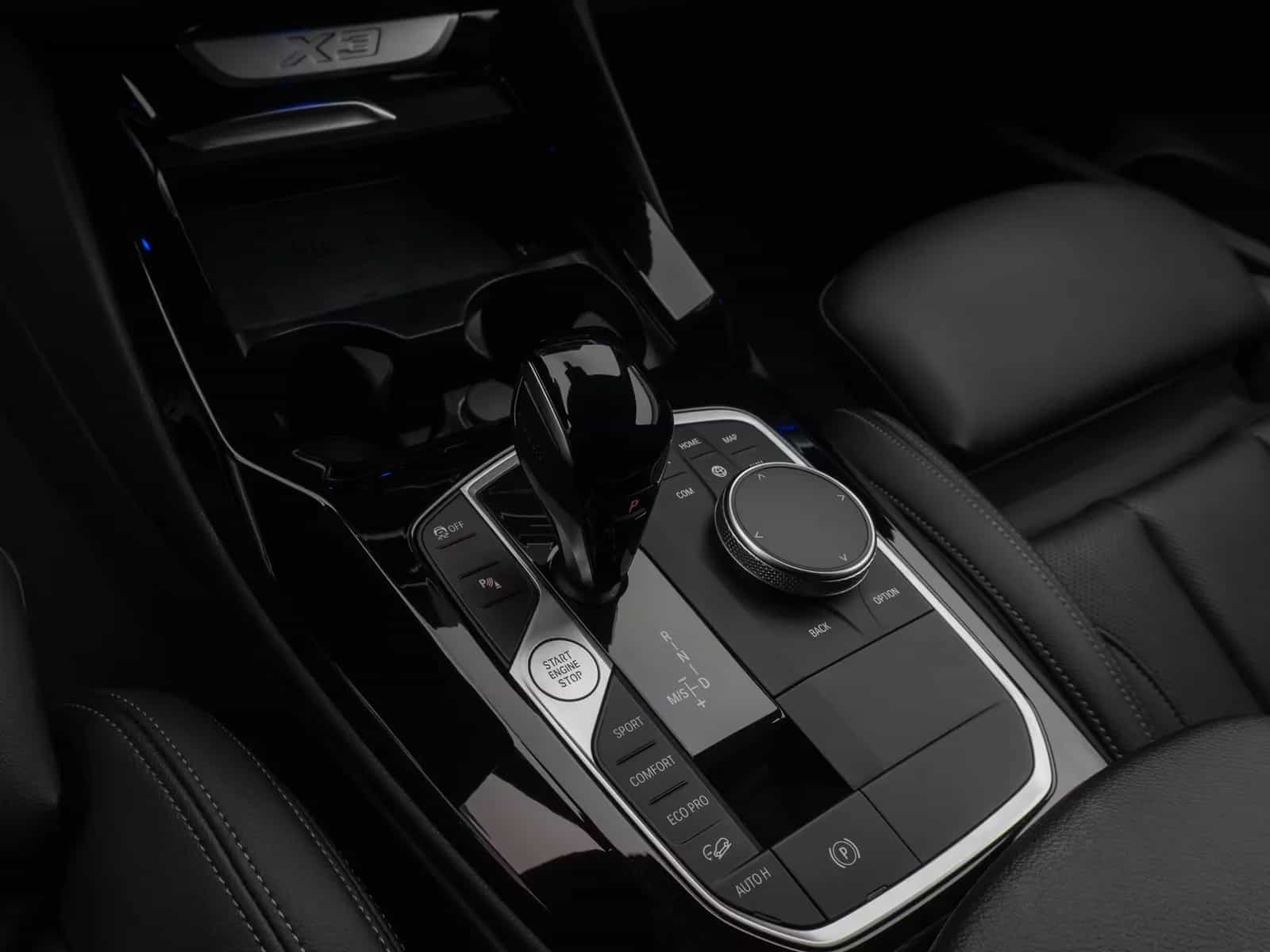 BMW X3 xD20i Panorama 360°DAB LED Sport Leder 18Zoll 09/2022-photo-21