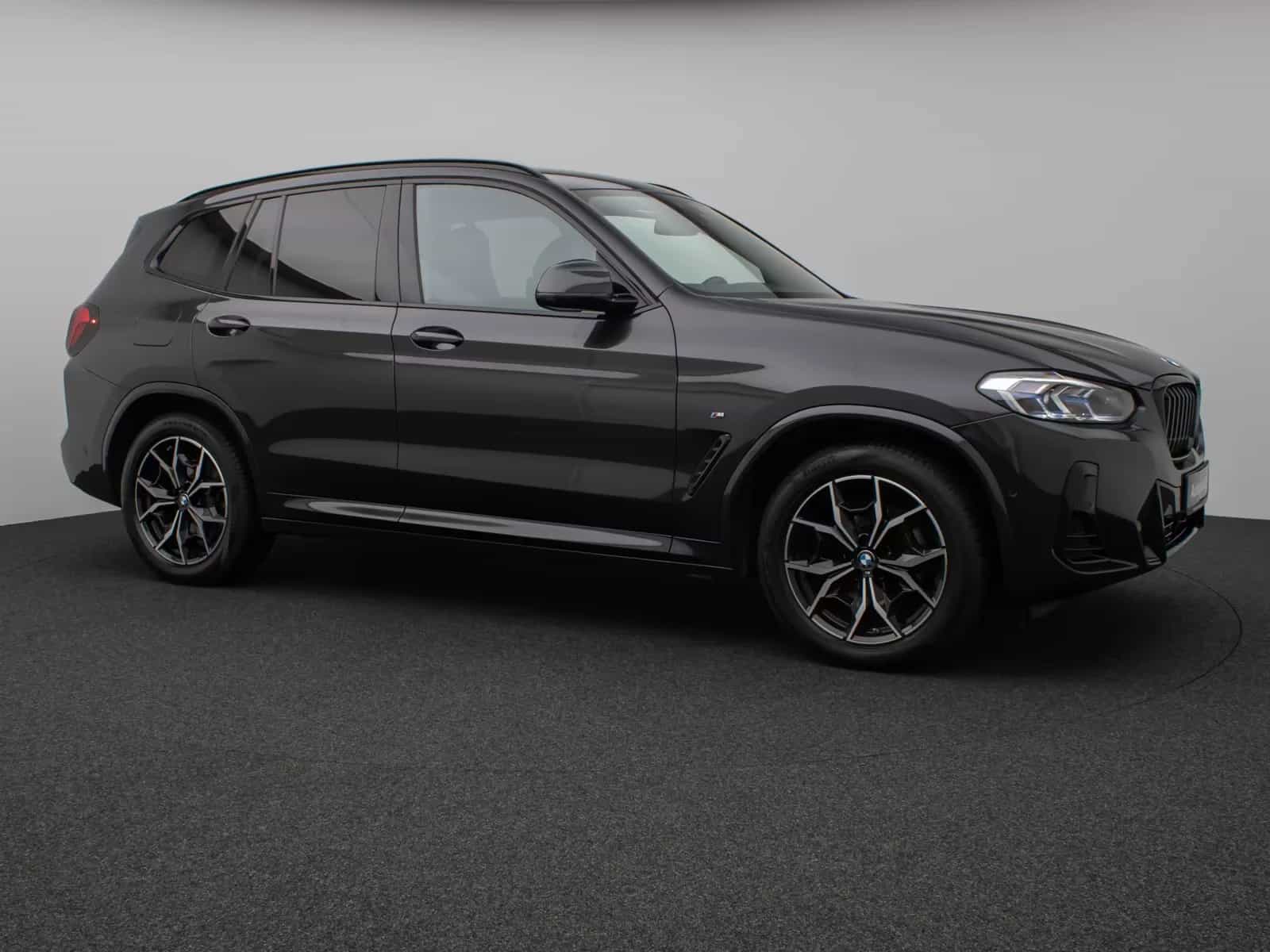 BMW X3 xD20i Panorama 360°DAB LED Sport Leder 18Zoll 09/2022-photo-3