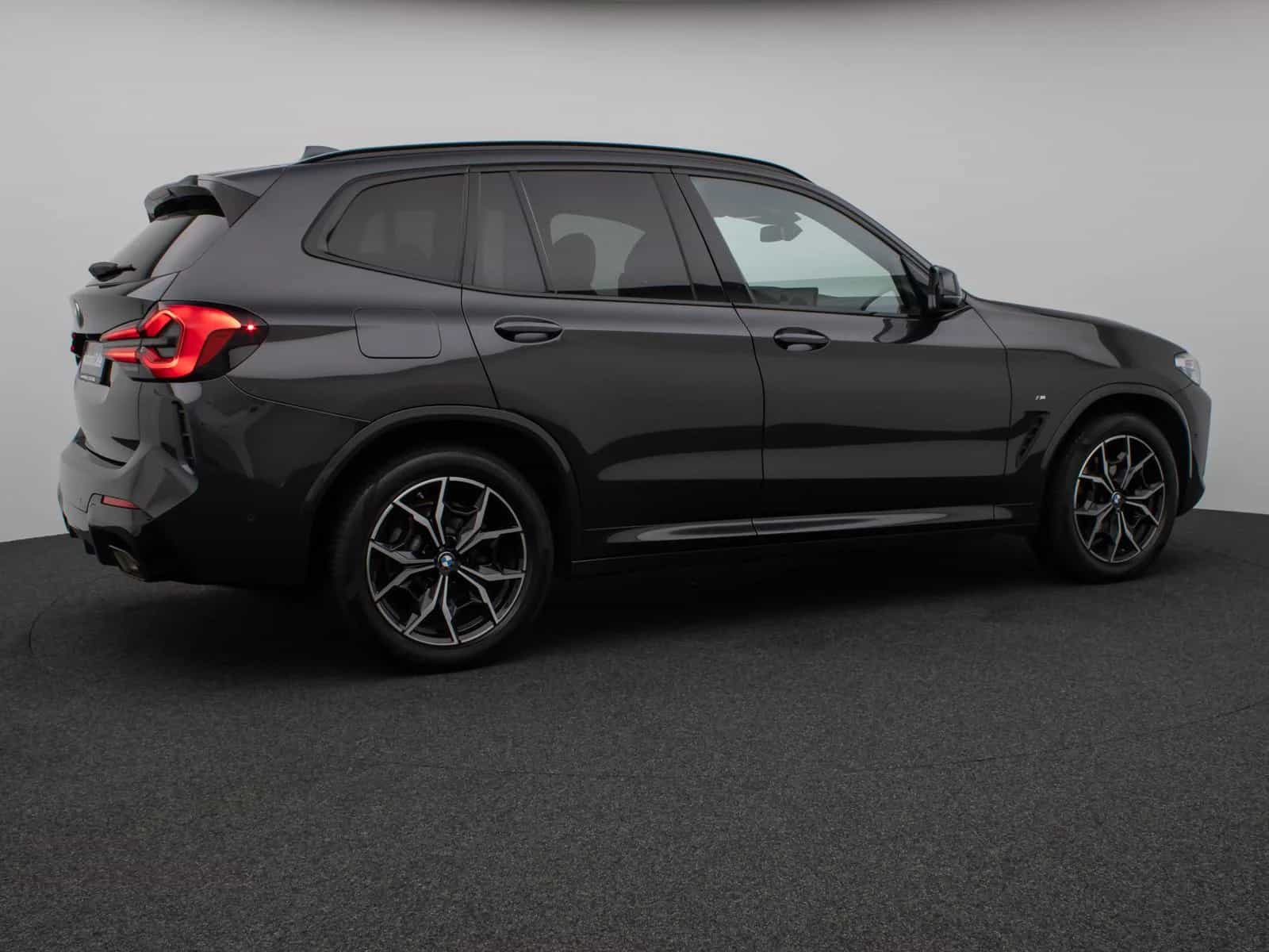 BMW X3 xD20i Panorama 360°DAB LED Sport Leder 18Zoll 09/2022-photo-5