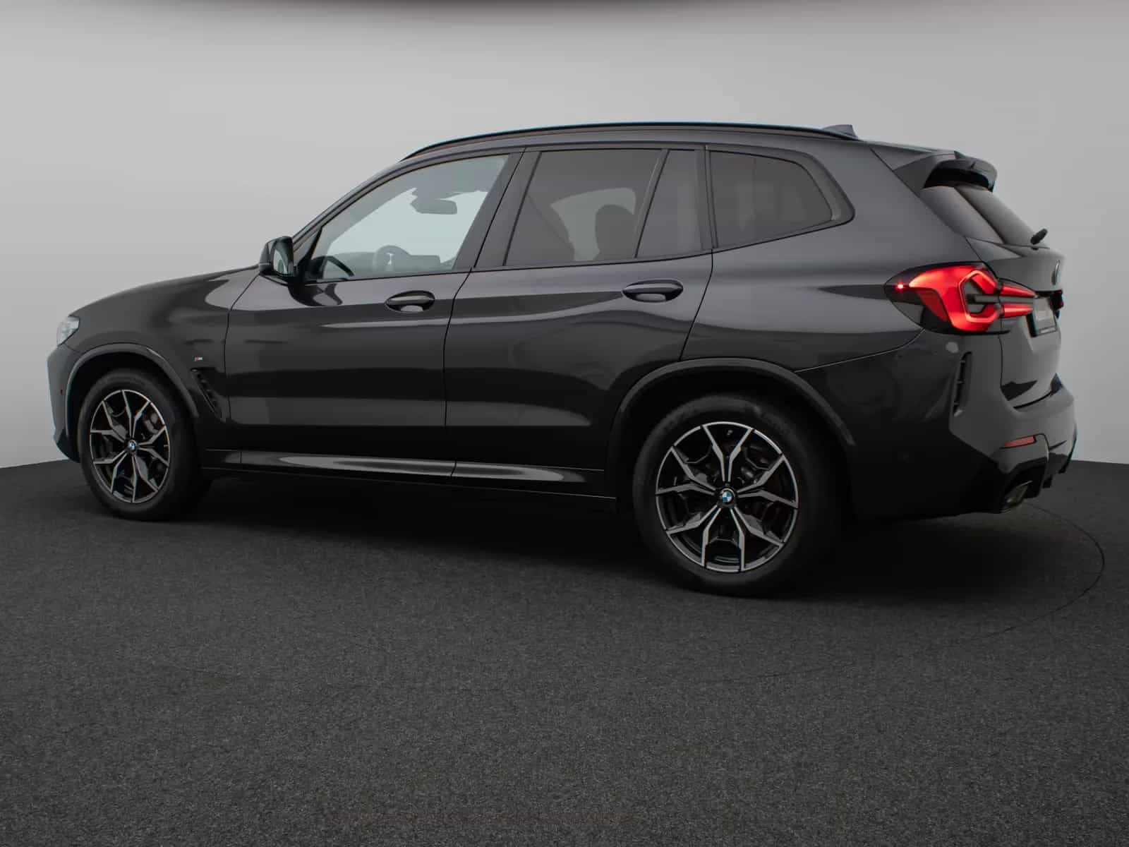 BMW X3 xD20i Panorama 360°DAB LED Sport Leder 18Zoll 09/2022-photo-9