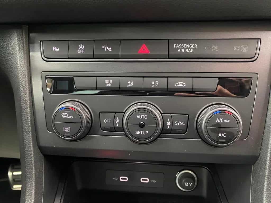 Cupra Ateca VZ 2.0TSI 4Drive Kamera 360° LM19 LED 06/2023-photo-21