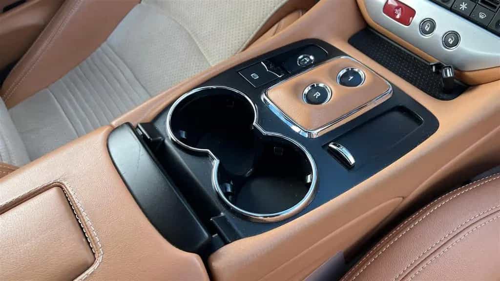 Maserati GranTurismo 4.7 V8 S (schöne Farbkombi) 08/2010-photo-14