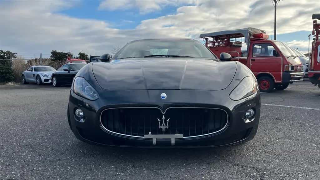 Maserati GranTurismo 4.7 V8 S (schöne Farbkombi) 08/2010-photo-2