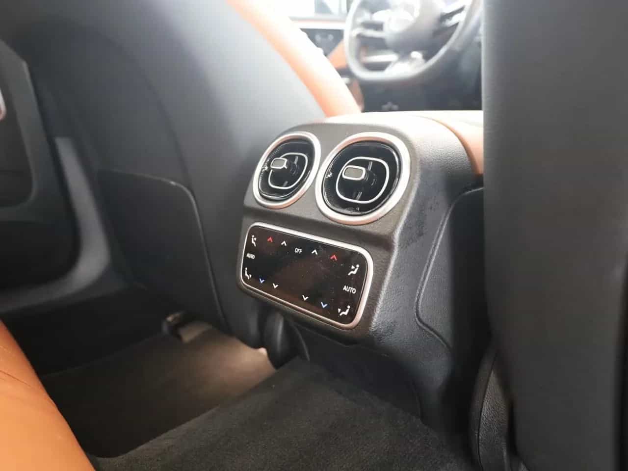 Mercedes-Benz C-Class 300 07/2021-photo-19