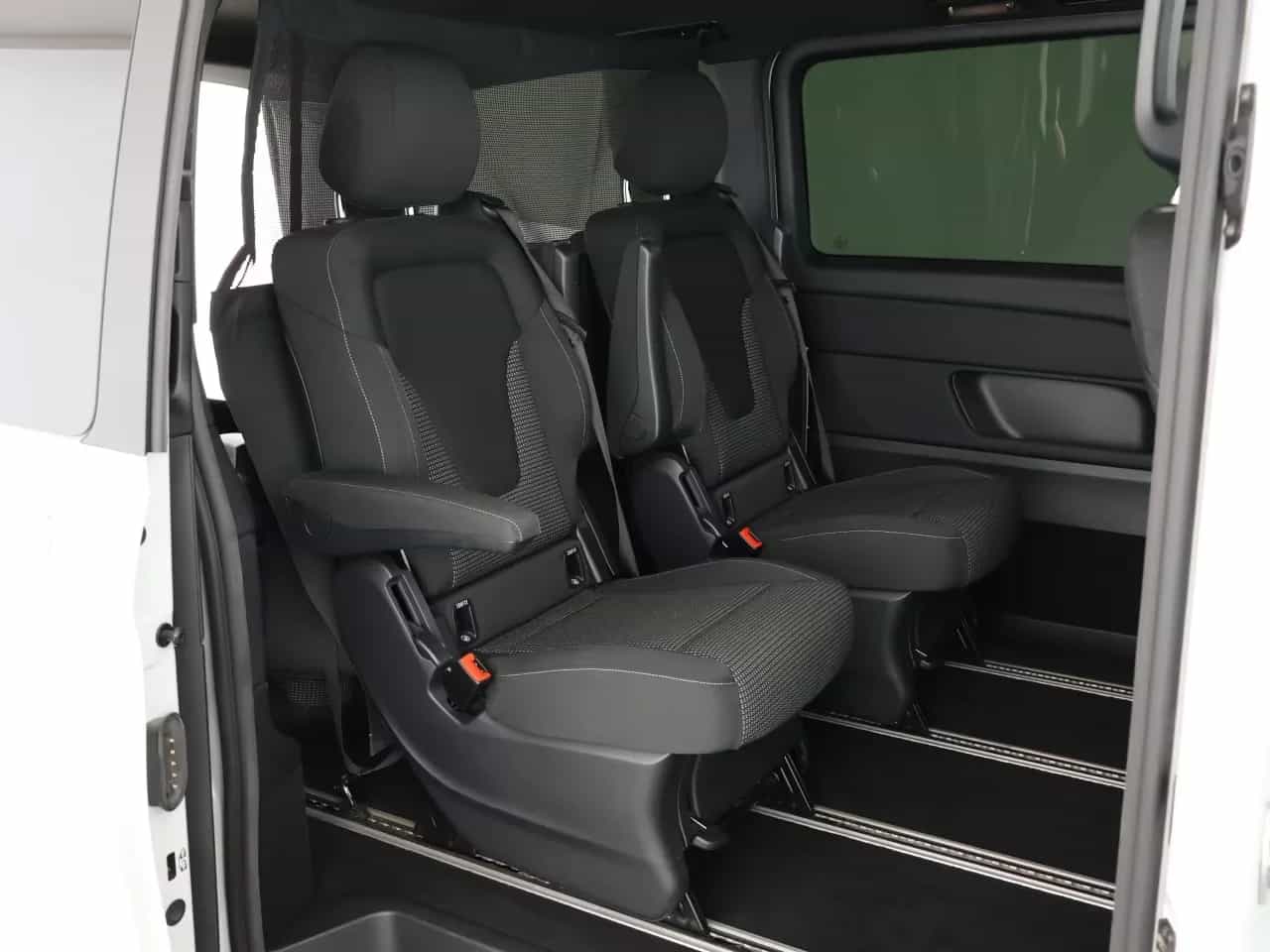 Mercedes-Benz V-Class 250 06/2020-photo-13