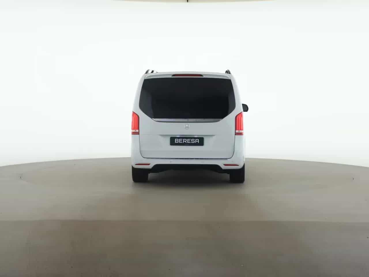 Mercedes-Benz V-Class 250 06/2020-photo-4