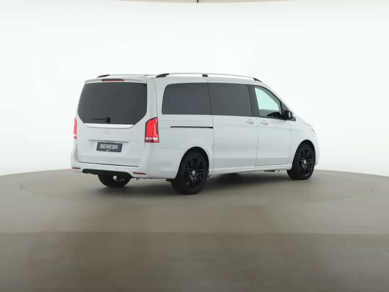 Mercedes-Benz V-Class 250 06/2020-photo-5