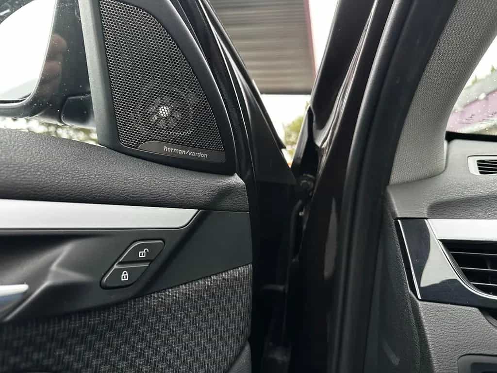 BMW X1 sDrive 18i Advantage "HU/AU+Service Neu" 06/2017-photo-13