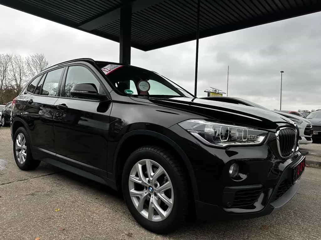 BMW X1 sDrive 18i Advantage "HU/AU+Service Neu" 06/2017-photo-3