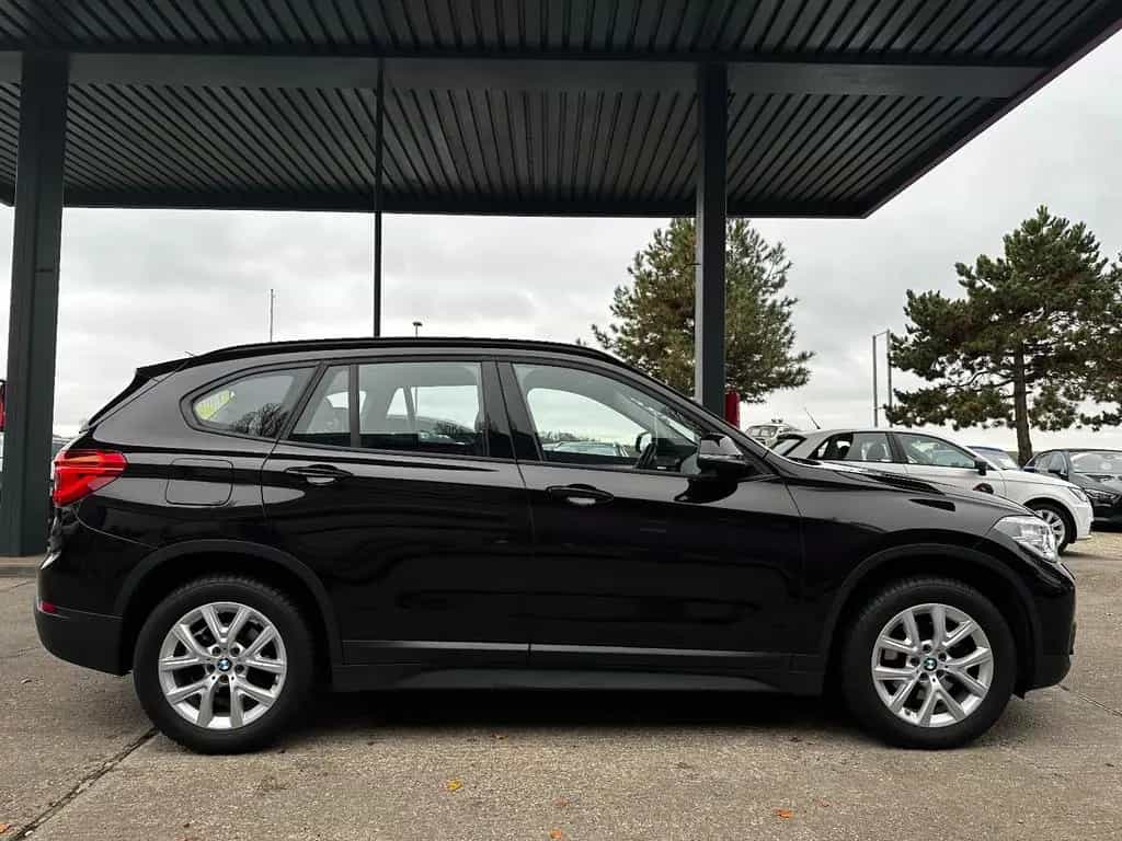 BMW X1 sDrive 18i Advantage "HU/AU+Service Neu" 06/2017-photo-4