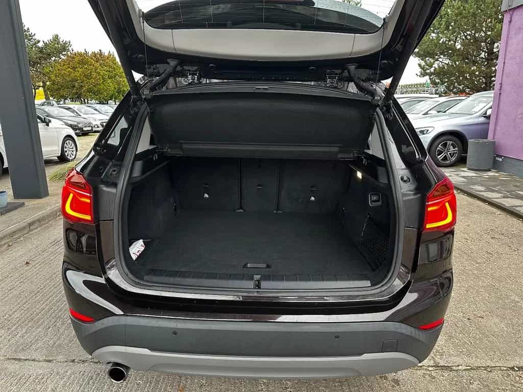 BMW X1 sDrive 18i Advantage "HU/AU+Service Neu" 06/2017-photo-7