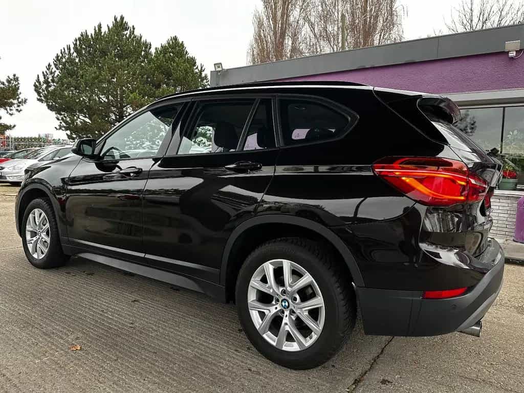 BMW X1 sDrive 18i Advantage "HU/AU+Service Neu" 06/2017-photo-9