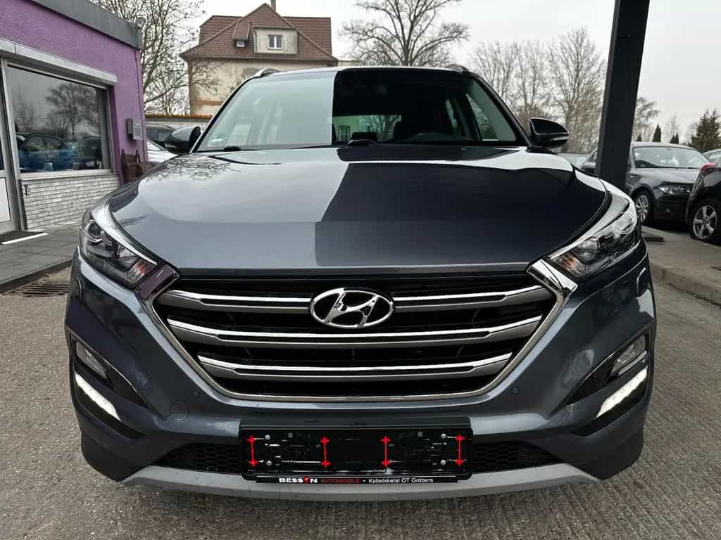 Hyundai TUCSON Style "AHK"PDC"SHZ"KAMERA"NAVI"HU/AU NEU" 02/2018-photo-1
