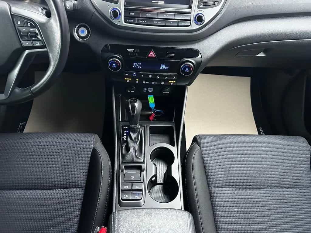 Hyundai TUCSON Style "AHK"PDC"SHZ"KAMERA"NAVI"HU/AU NEU" 02/2018-photo-30