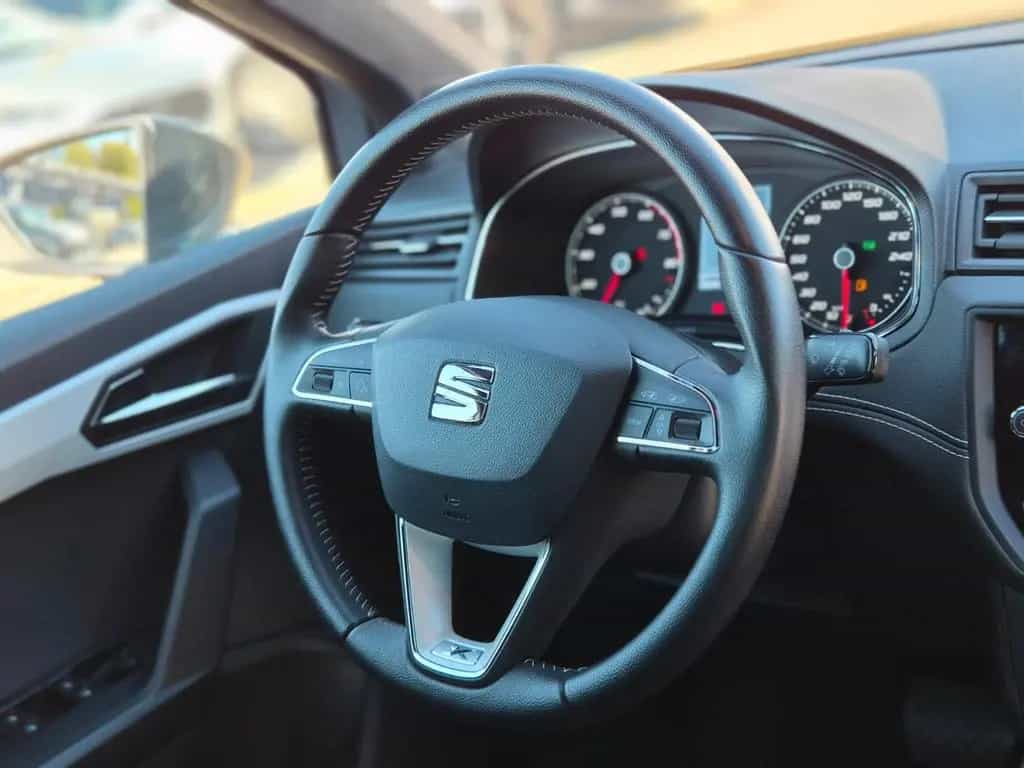 Seat Arona Xcellence/Navi/LEDs/PDC/Garantie/1.Hand 07/2018-photo-10