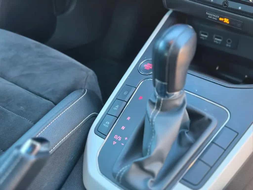 Seat Arona Xcellence/Navi/LEDs/PDC/Garantie/1.Hand 07/2018-photo-15