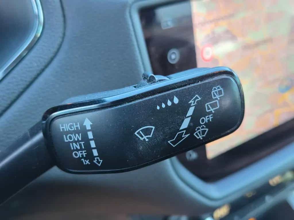 Seat Arona Xcellence/Navi/LEDs/PDC/Garantie/1.Hand 07/2018-photo-30