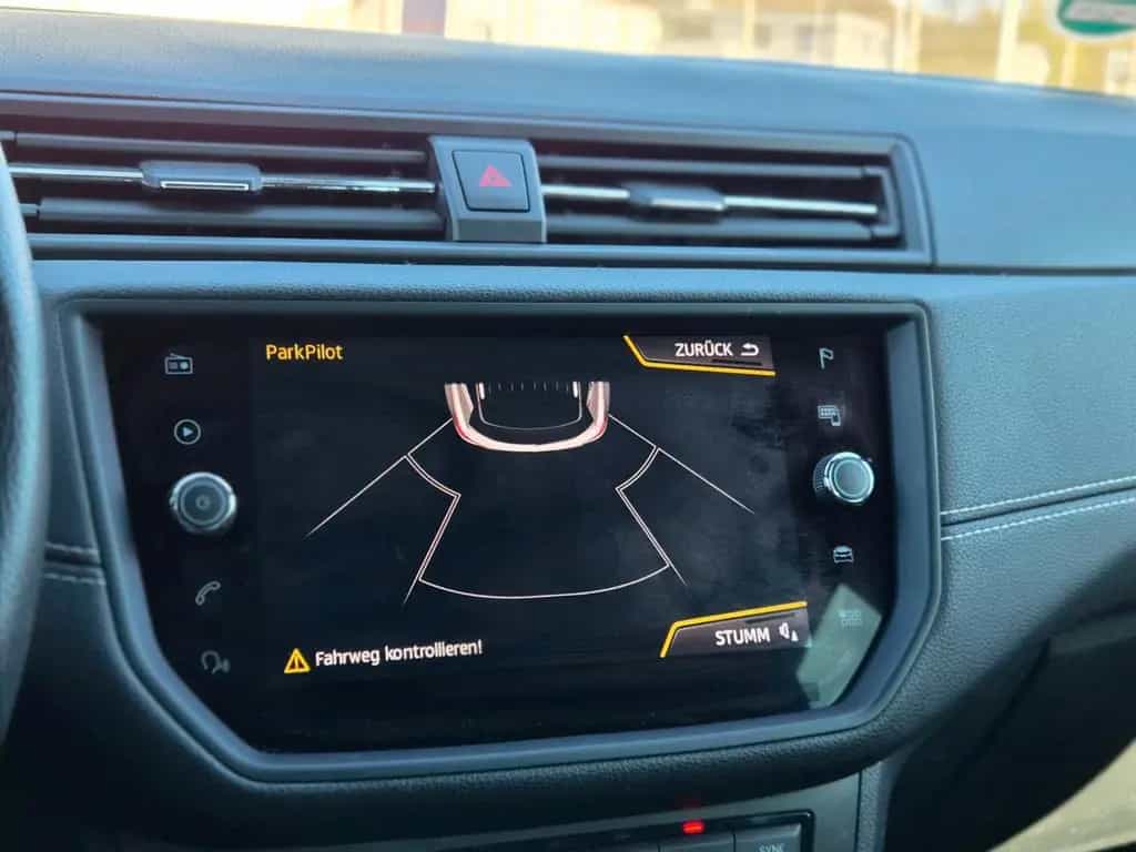Seat Arona Xcellence/Navi/LEDs/PDC/Garantie/1.Hand 07/2018-photo-34