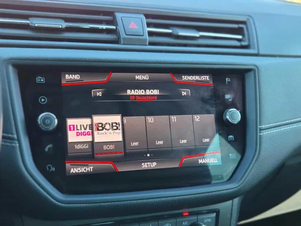 Seat Arona Xcellence/Navi/LEDs/PDC/Garantie/1.Hand 07/2018-photo-39