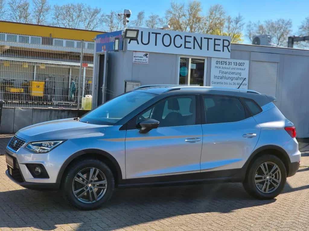 Seat Arona Xcellence/Navi/LEDs/PDC/Garantie/1.Hand 07/2018-photo-4