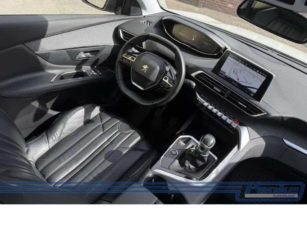 Peugeot 3008 Pano*F+R-Cam*Leder*Navi*Car-Play*E-Heck* 12/2020-photo-2