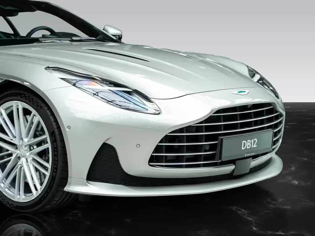 Aston Martin DB12 James Bond 007 Goldfinger Edition / 1 of 60 10/2025-photo-28