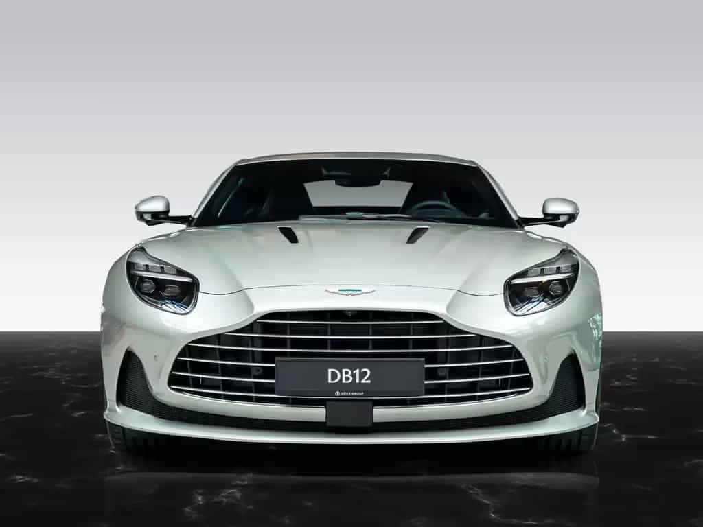 Aston Martin DB12 James Bond 007 Goldfinger Edition / 1 of 60 10/2025-photo-3
