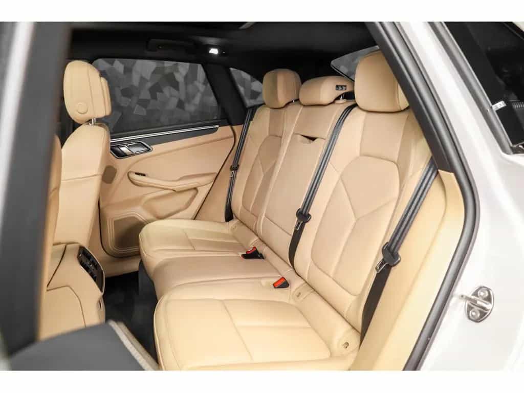 Porsche Macan III T 10/2023-photo-13
