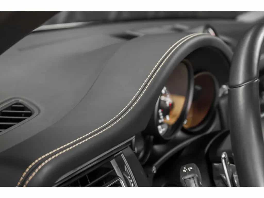 Porsche Macan III T 10/2023-photo-15