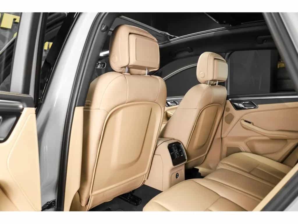 Porsche Macan III T 10/2023-photo-16